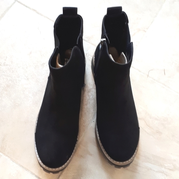 Time and Tru Boots /NWT/ US 6 - Picture 5 of 7